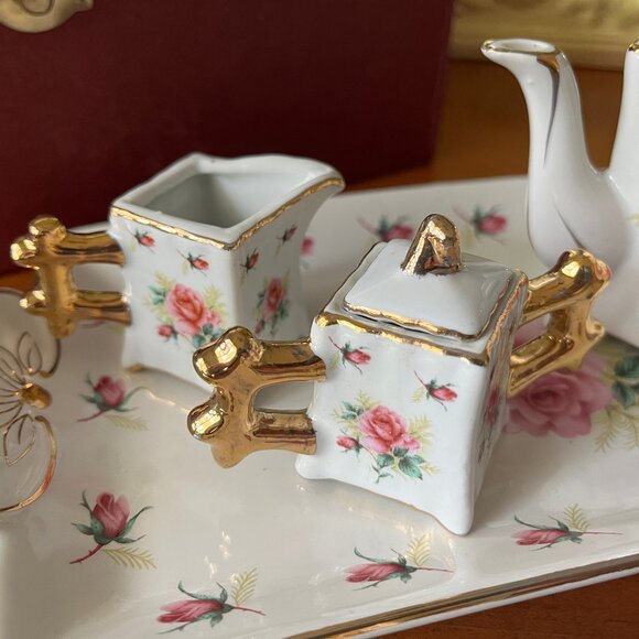 The Queens Treasures Miniature Tea Set Free Shipping - Picture 6 of 10